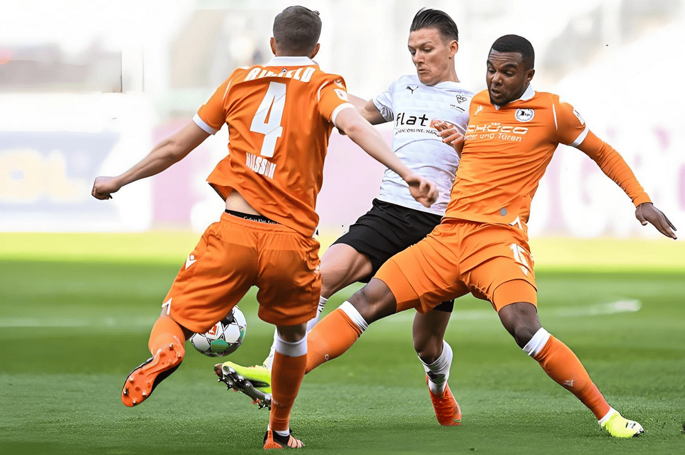 关于勒沃库森与门兴展开擂台对决的信息