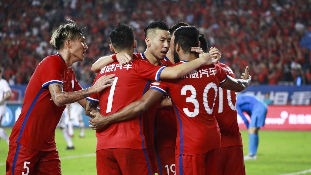 世俱杯直播-包含重庆斯威挑战国安，角逐积分争夺的词条