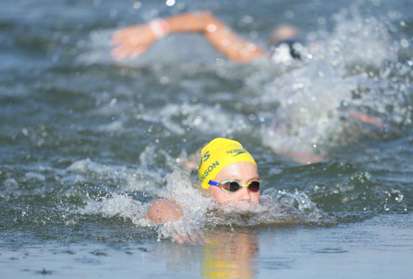 世俱杯-包含游泳项目上，瞬间机智救场选手备受好评的词条