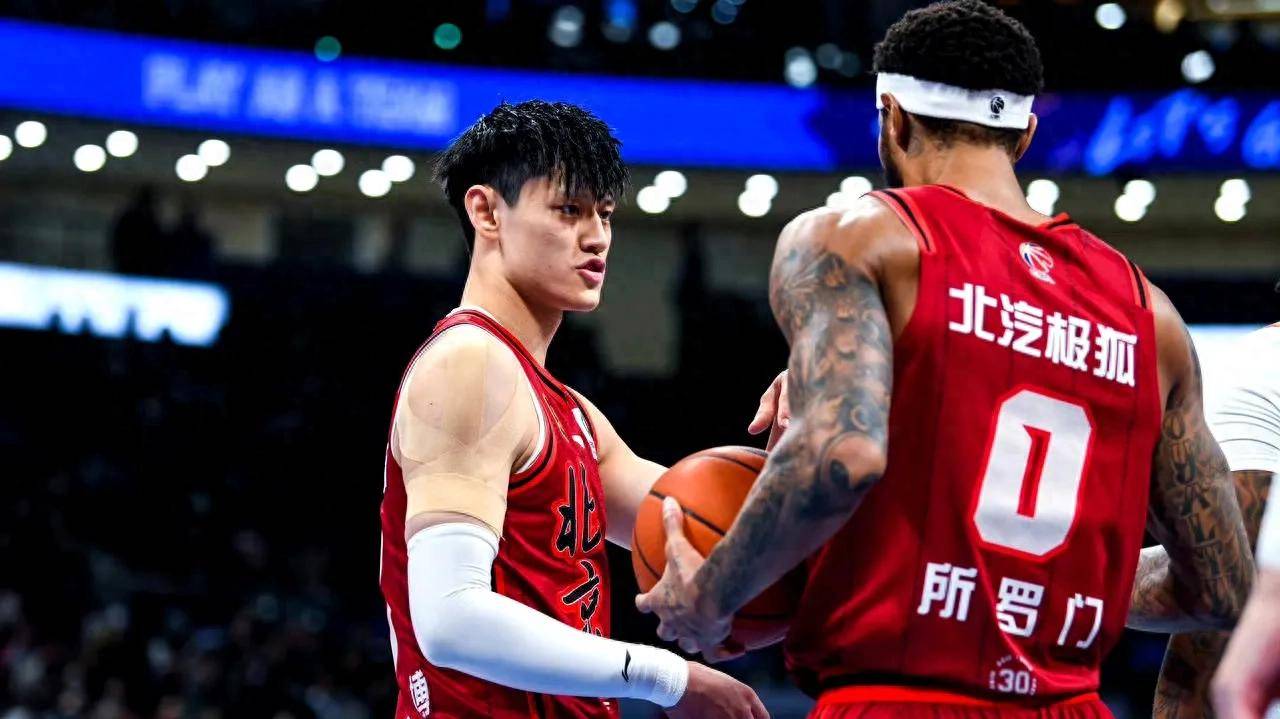 世俱杯官网-深圳男篮大胜江苏队,保持季后赛席位的简单介绍
