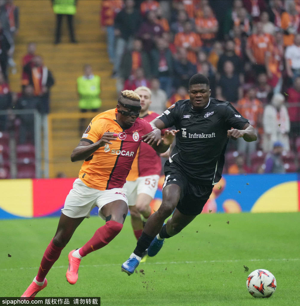 世俱杯分组-曼联苦吞败果,球队发挥不尽如人意的简单介绍