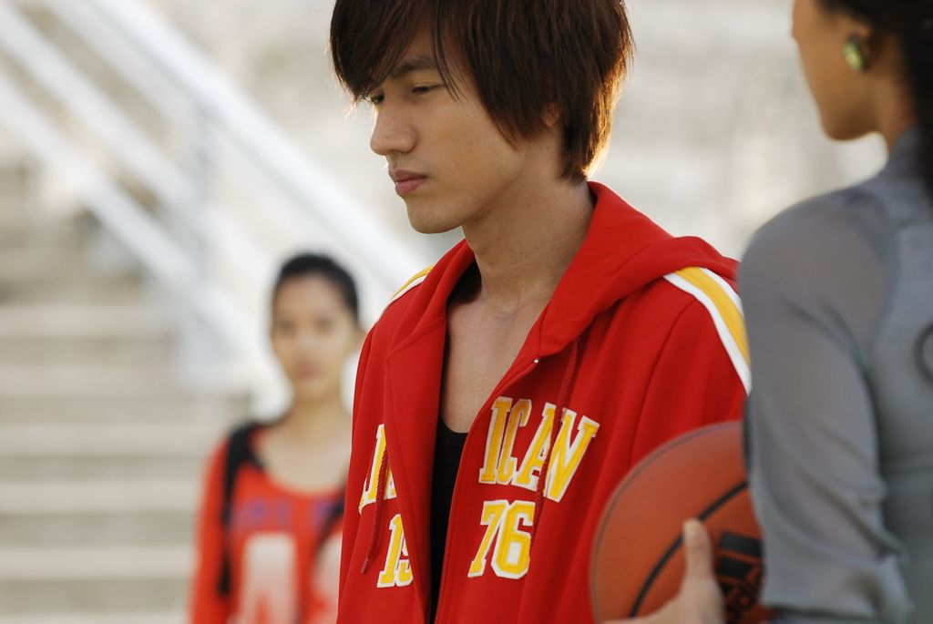 世俱杯官网-篮球明星赛举行,球场上火花四射令人热血沸腾的简单介绍