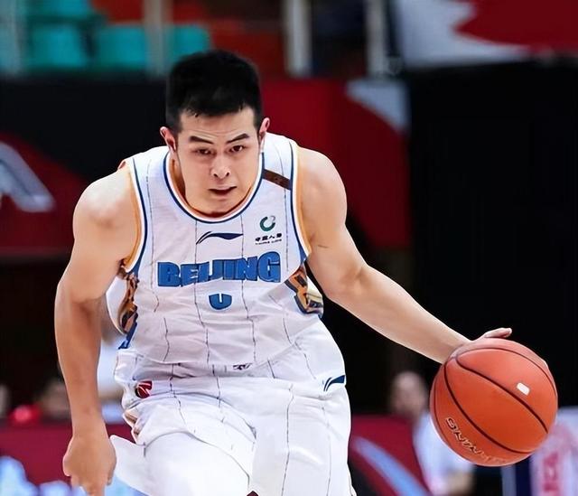 世俱杯-新疆男篮大胜山西,取得四连胜