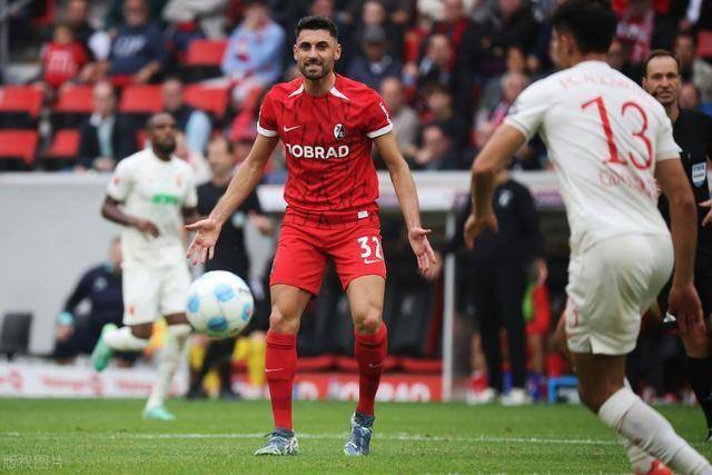 世俱杯改制-弗赖堡球队主场豪取三分,实现反弹