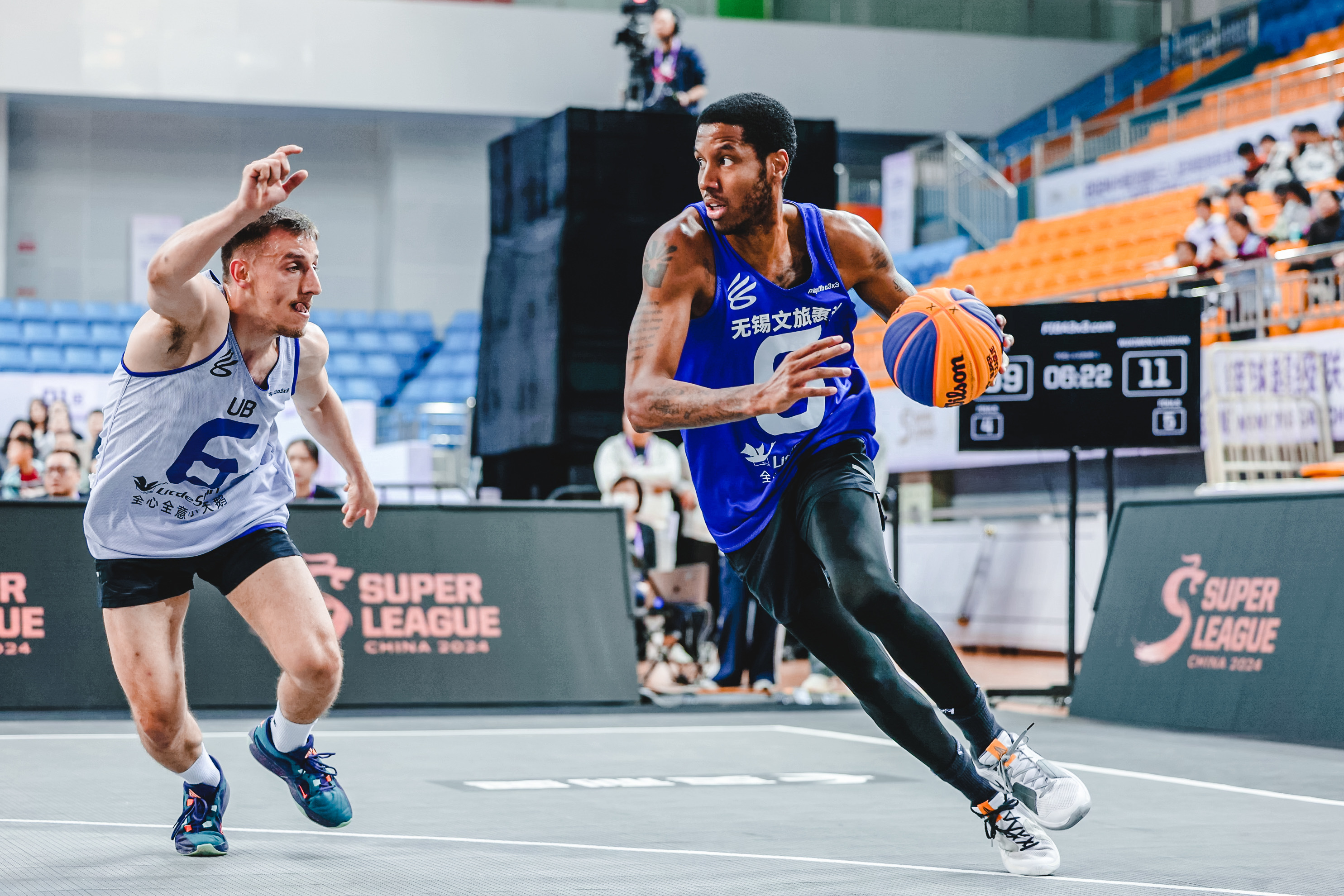 世俱杯2025-篮球赛事再掀热潮,球员们的表现备受关注