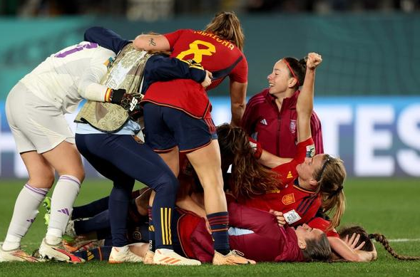 世俱杯改制-关键分析：女足比赛中的策略研究