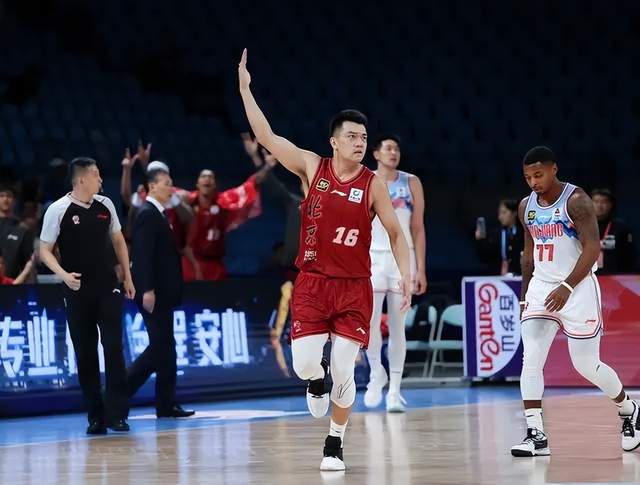 新疆男篮逆转胜江苏队,士气高涨 新疆男篮逆转胜江苏队,士气高涨