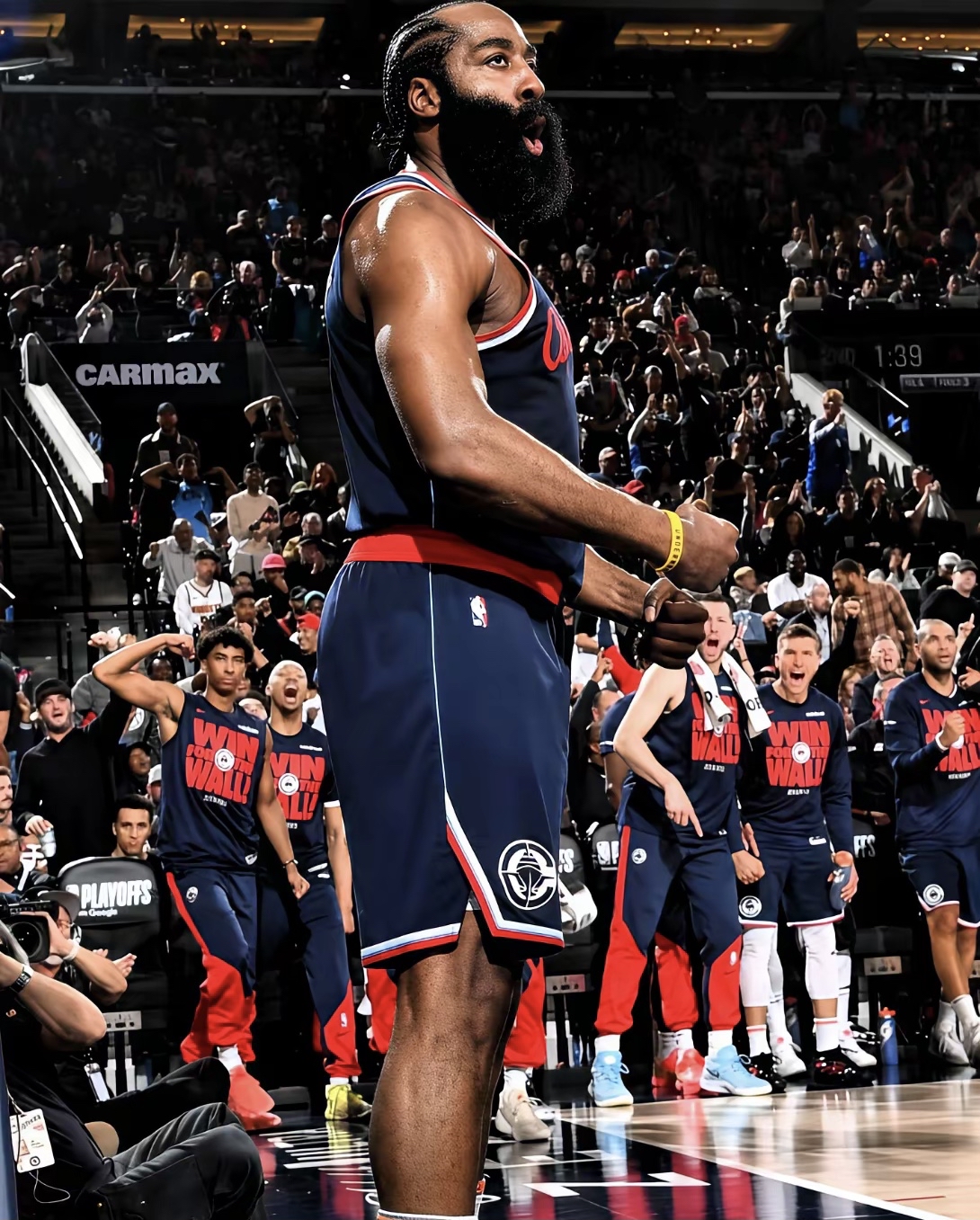 世俱杯分组-快船队面临薪资困境,多名球员考虑转会