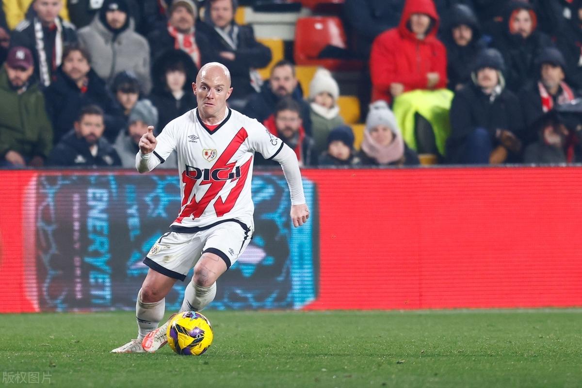 世俱杯改制-巴拉多利德后卫献绝杀,球队全取三分