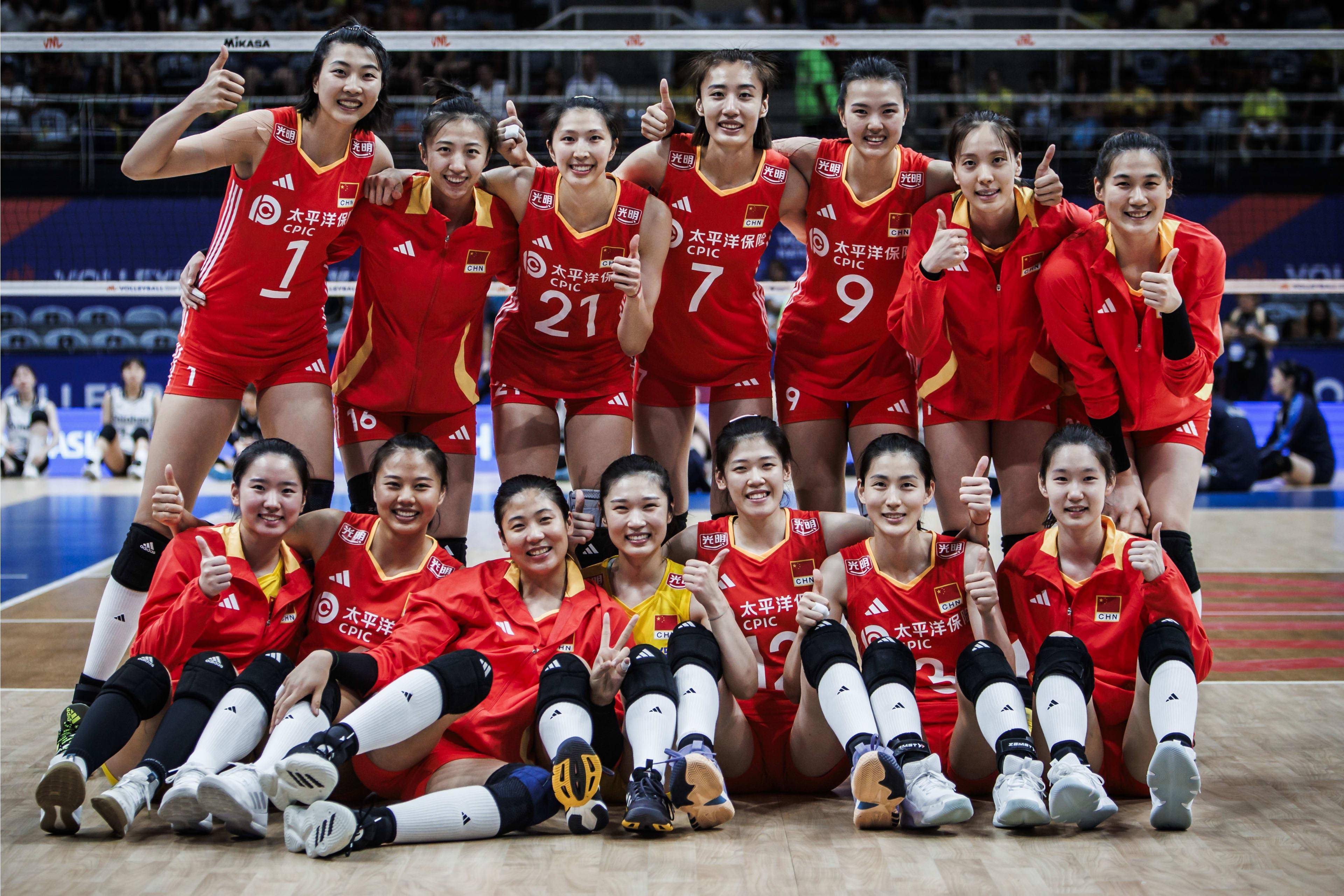 球员代表国家出征,引发热议 球员代表国家出征,引发热议