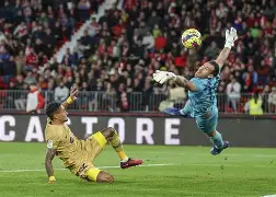 阿尔梅里亚客场告捷,力挽狂澜 阿尔梅里亚客场告捷,力挽狂澜