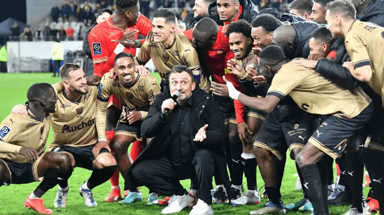 PSG客场战胜尼斯,继续紧逼领头羊的简单介绍 PSG客场战胜尼斯,继续紧逼领头羊的简单介绍