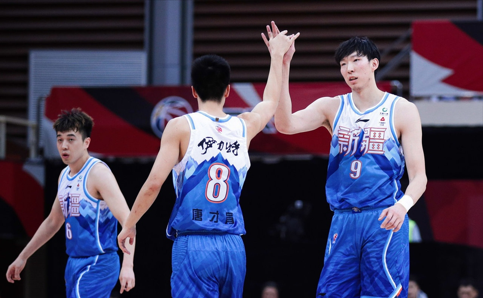 王牌球队豪取胜利，晋级决赛