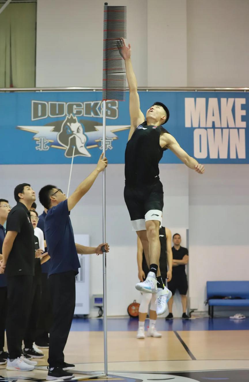 关于人队全员健康复出,备战新赛季的信息 关于人队全员健康复出,备战新赛季的信息