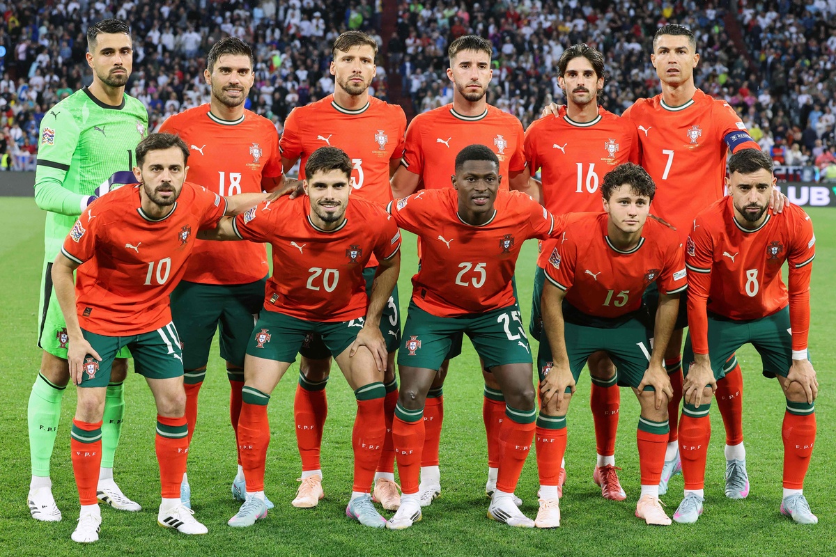 世俱杯2025-波兰队在面对罗马尼亚时表现出色,赢得胜利