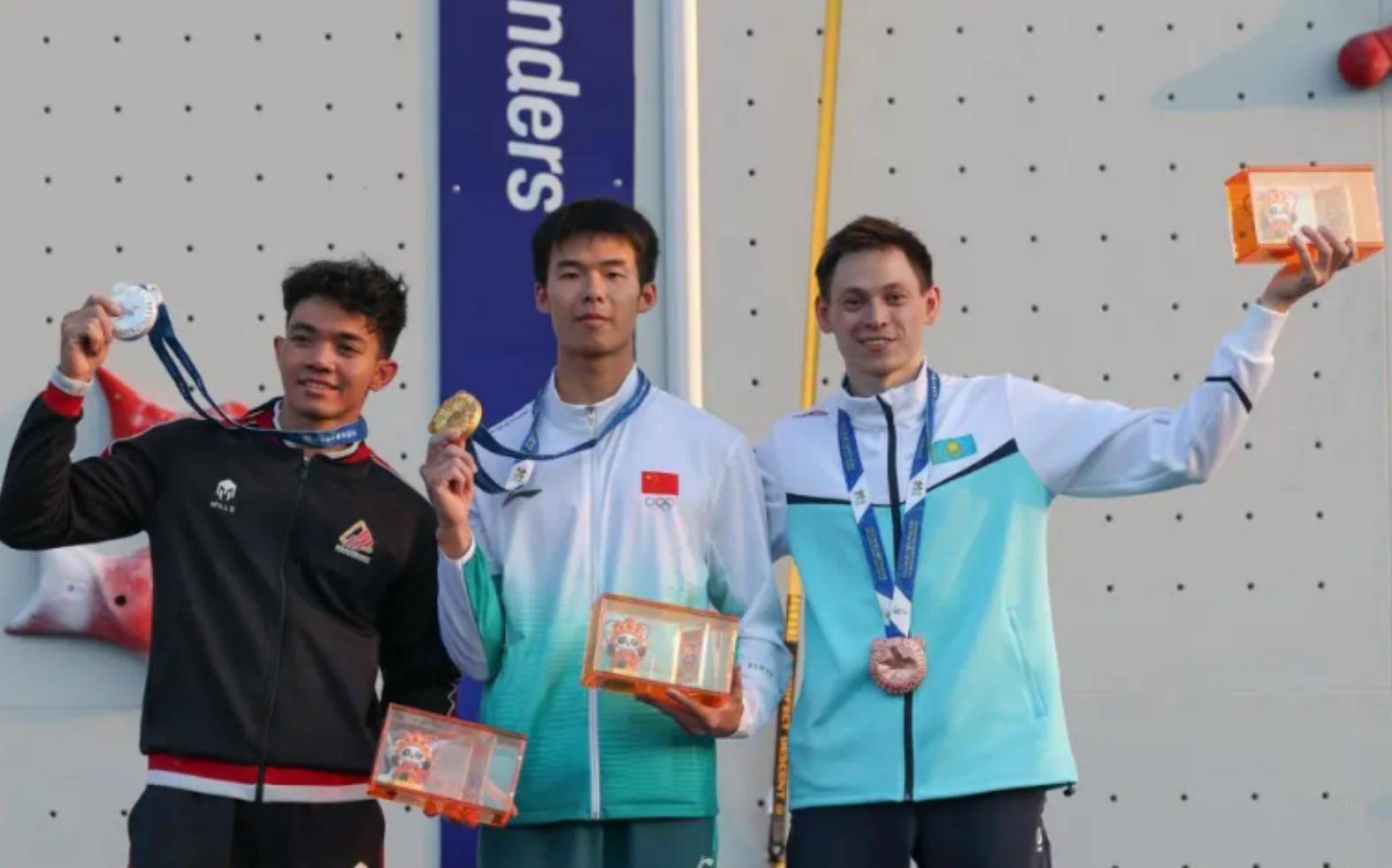 乌克兰选手技压群雄，瞬间爆发夺得铜牌称霸的简单介绍