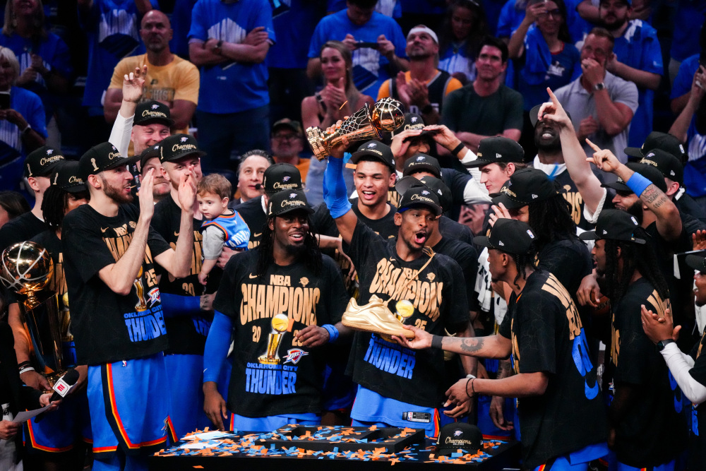 世俱杯官网-篮球巨星大放异彩,率领球队完美赢球的简单介绍