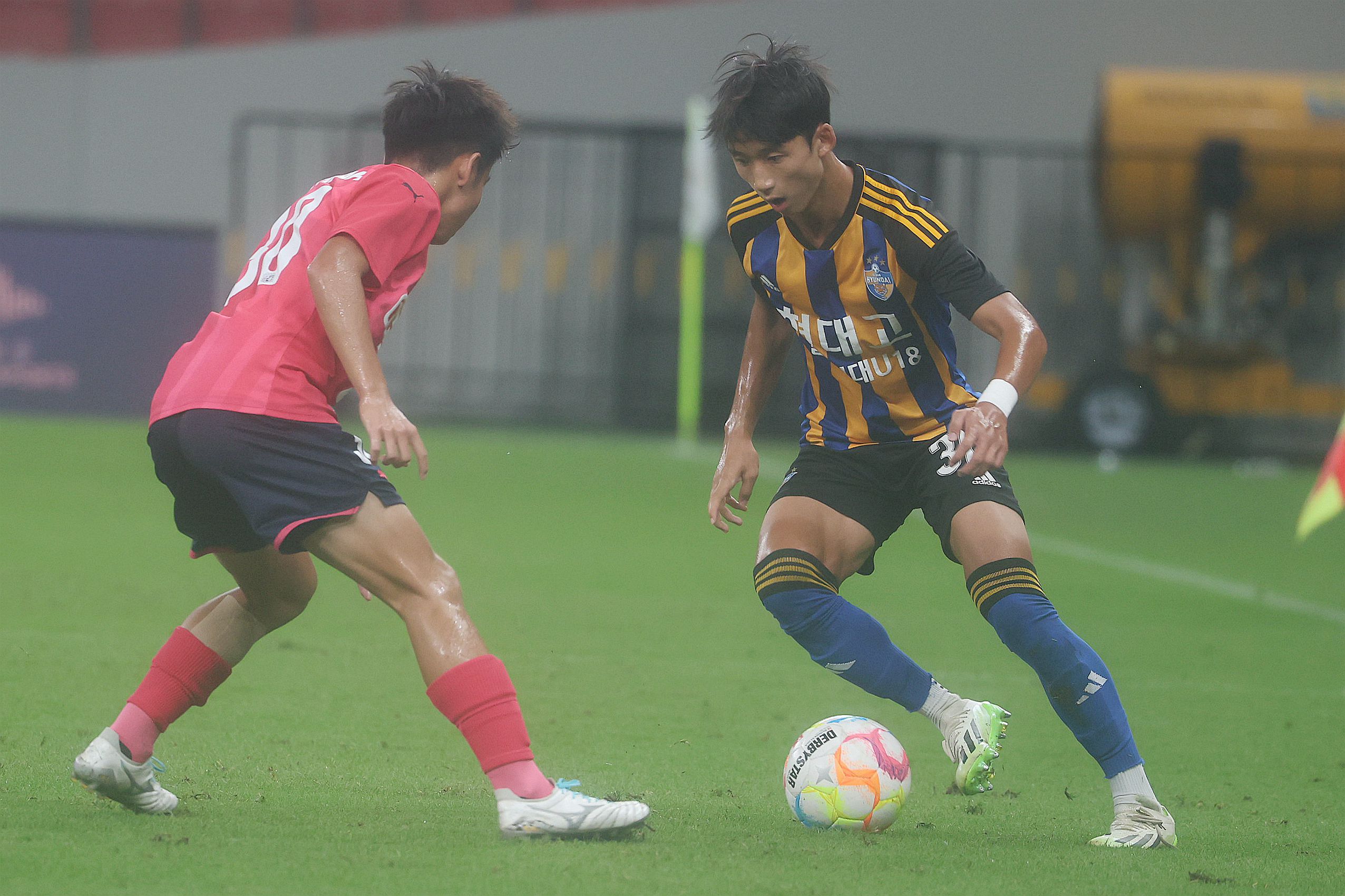 世俱杯冠军-包含未来足球之星或许在这场比赛中崭露头角的词条