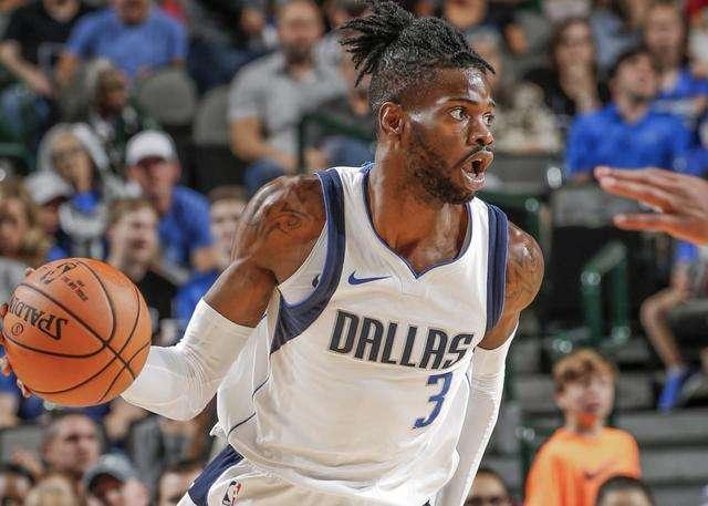 火箭准备签下自由球员,加强内线实力 火箭准备签下自由球员,加强内线实力