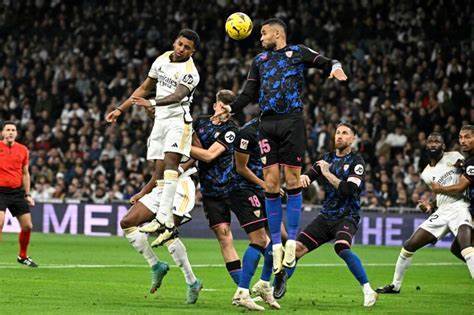 世俱杯冠军-塞维利亚备战冠军联赛，集训备战