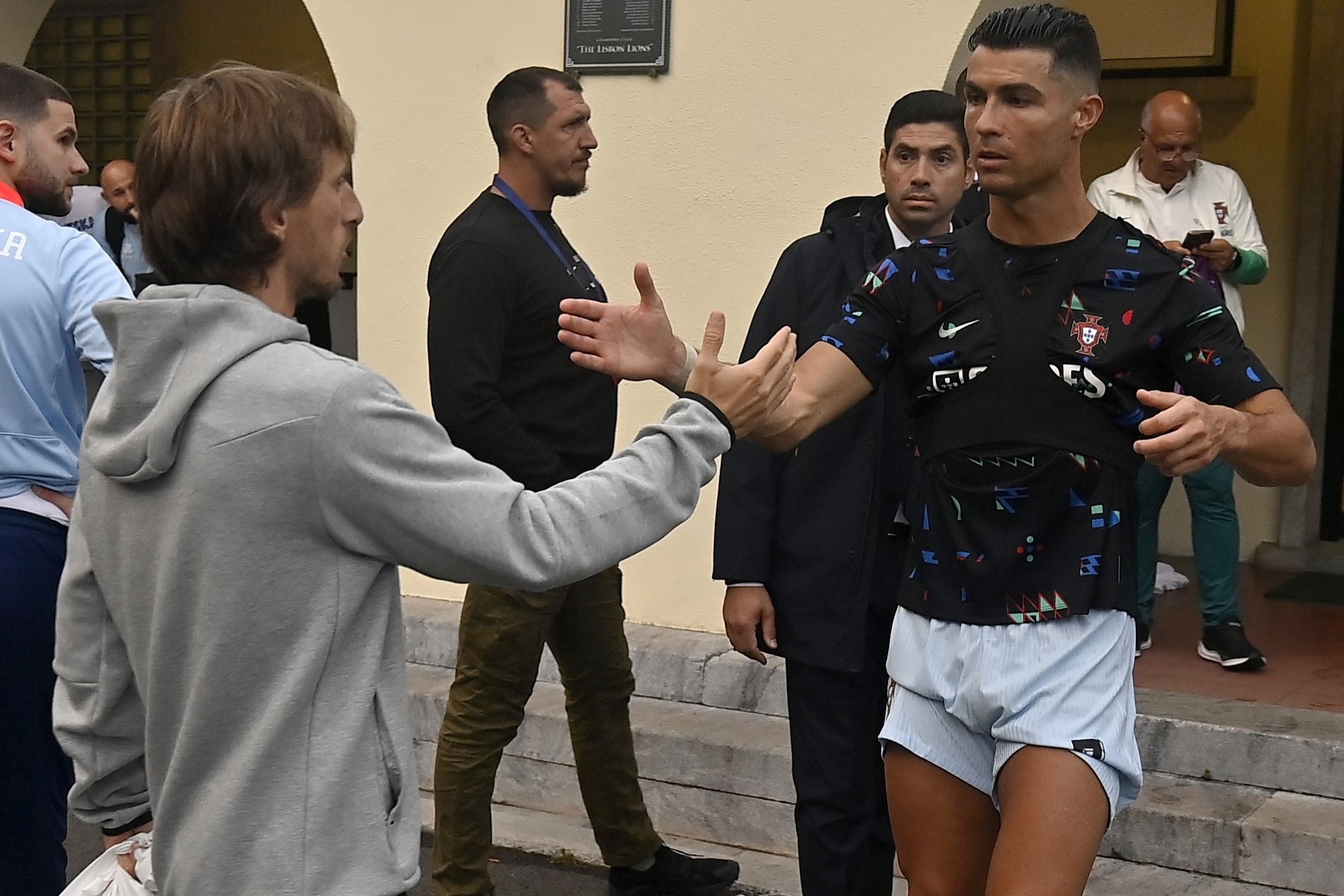 世俱杯官网-克罗地亚完胜葡萄牙,蒂亚戈高光表现的简单介绍