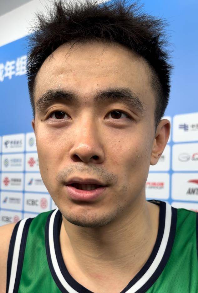 新疆队轻取雷霆，赵继伟点燃赛场