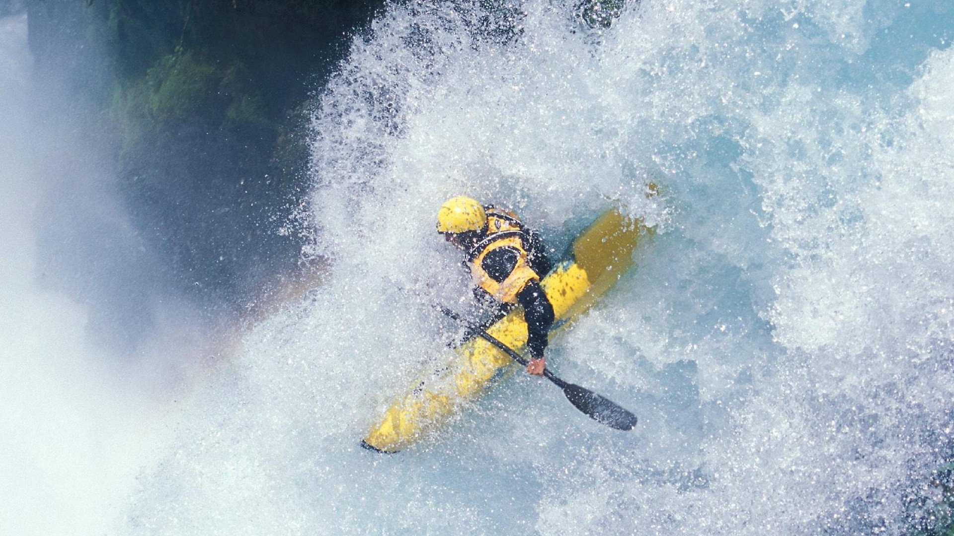 世俱杯改制-神话新编，希腊球队怒斩药厂，马丁内利如赫拉克勒斯降临